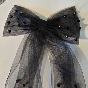 Elegant Black Tulle Bow Hair Accessory with Bead Accents